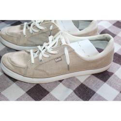 WOMANS KEDS TAN CANVAS SNEAKERS SIZE 11