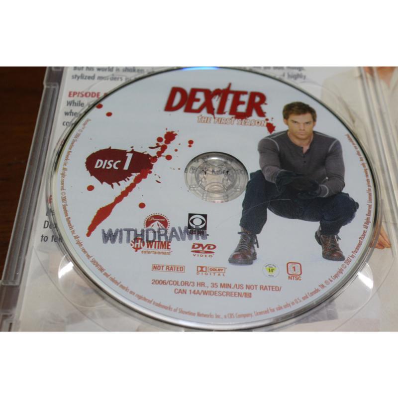 6304: DVD Dexter: Season 1 Discs 1 - 4 