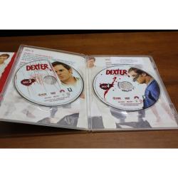 6304: DVD Dexter: Season 1 Discs 1 - 4 